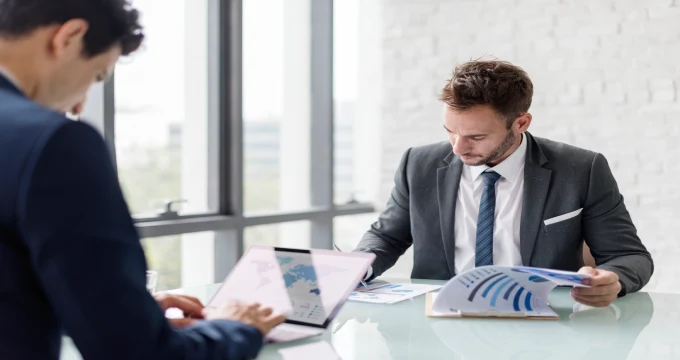  چرا به بهترین مشاور مالی در اهواز نیاز داریم؟
